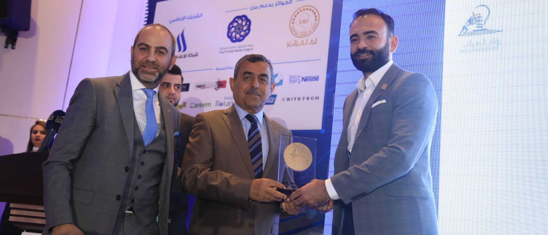 Noor Al Handal receives Iraqpreneurs Award